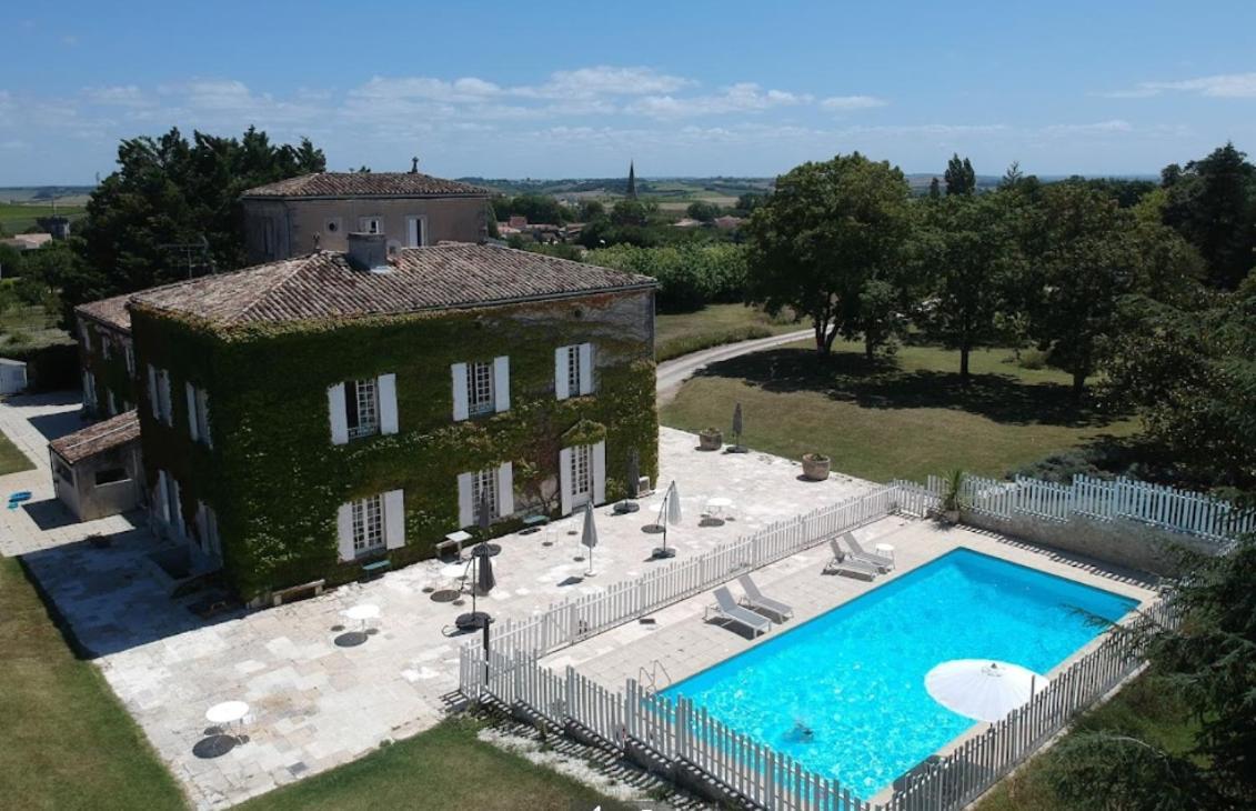 Clos De Bellevue Mortagne-sur-Gironde Dış mekan fotoğraf